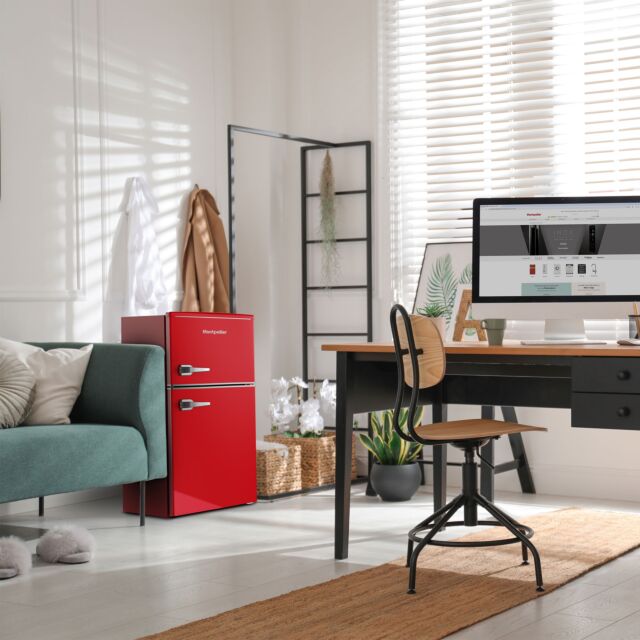 Montpellier MAB2035ER 45.3cm Low Frost Undercounter Retro Fridge Freezer - Red