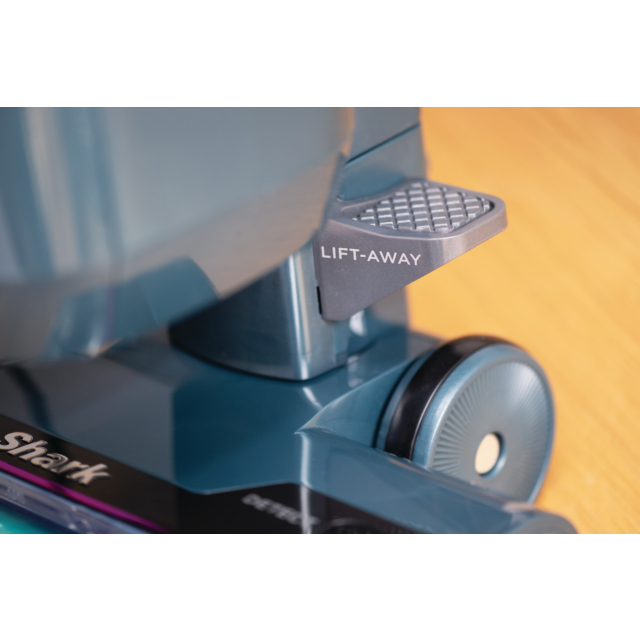 Shark LA791UKT Vacuum with Advanced Cleaning Features